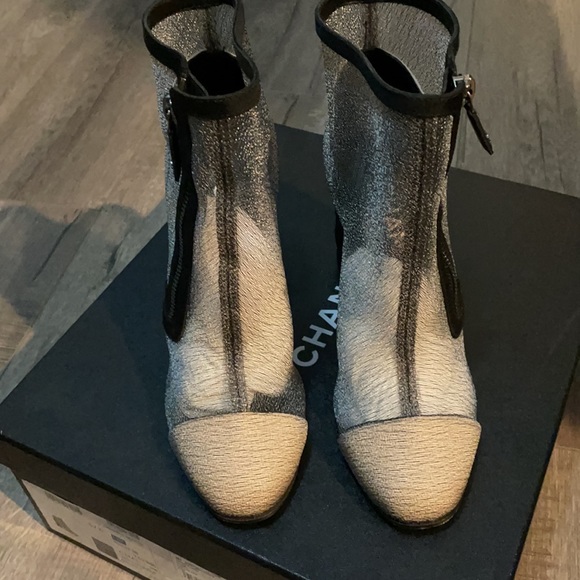 Chanel short boots - Picture 3 of 7